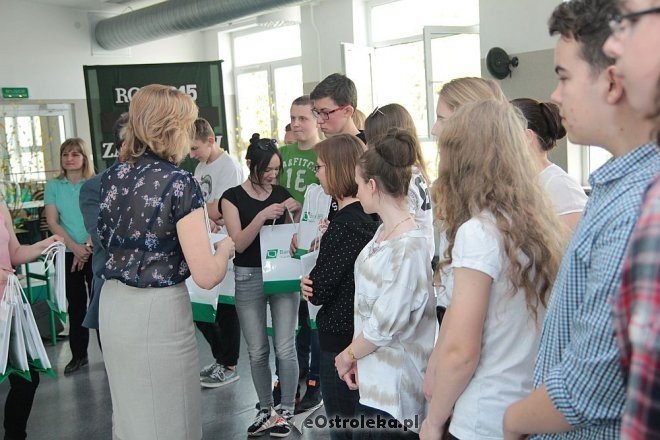 Gra miejska „Młody – Przedsiębiorczy” za nami: Zwyciężyli uczniowie III LO [28.04.2015] - zdjęcie #37 - eOstroleka.pl