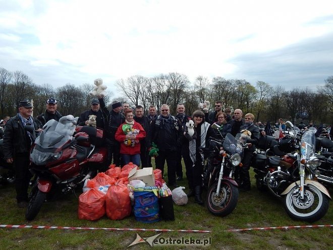 Członkowie Ostrołęckiej Grupy Motocyklowej na Zlocie Gwiaździstym [29.04.2015] - zdjęcie #33 - eOstroleka.pl