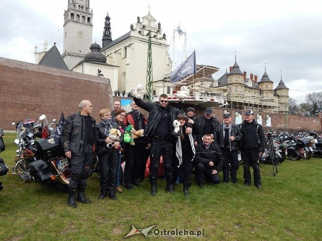 Członkowie Ostrołęckiej Grupy Motocyklowej na Zlocie Gwiaździstym [29.04.2015] - zdjęcie #48 - eOstroleka.pl