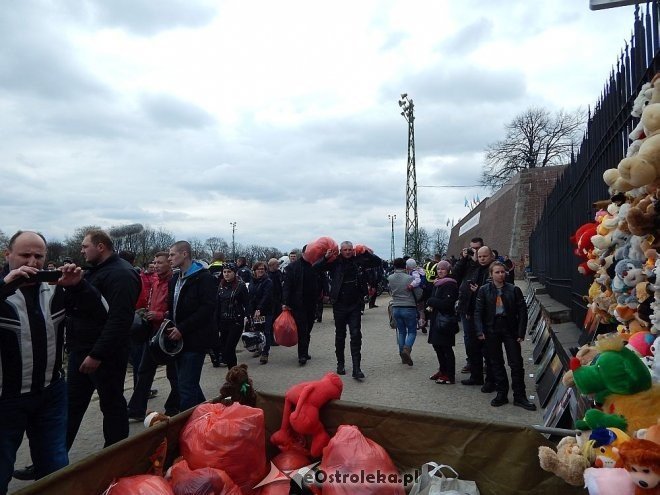 Członkowie Ostrołęckiej Grupy Motocyklowej na Zlocie Gwiaździstym [29.04.2015] - zdjęcie #25 - eOstroleka.pl
