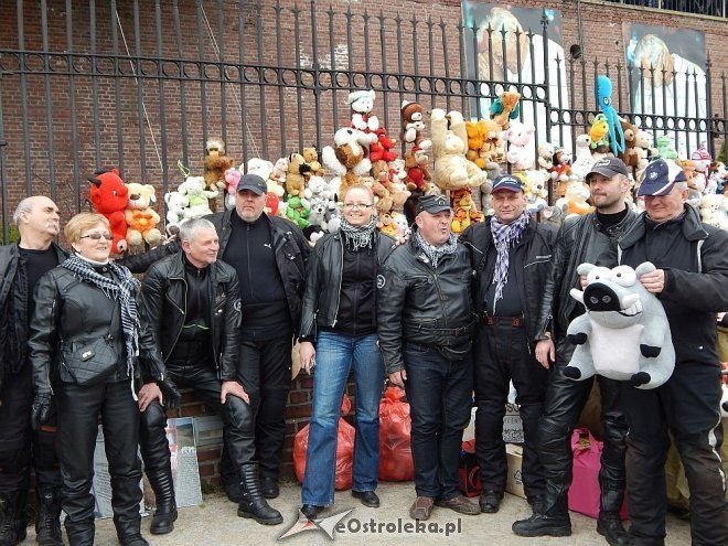 Członkowie Ostrołęckiej Grupy Motocyklowej na Zlocie Gwiaździstym [29.04.2015] - zdjęcie #11 - eOstroleka.pl