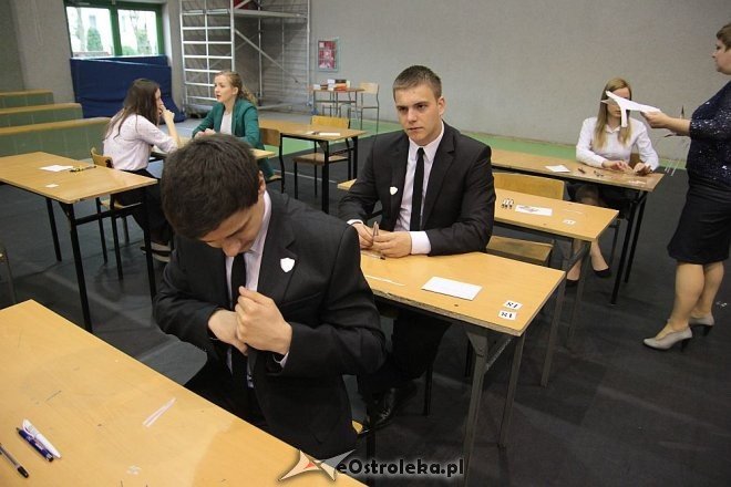 Matura 2015: Dziś język polski. Zobacz zdjęcia z III LO w Ostrołęce [04.05.2015] - zdjęcie #34 - eOstroleka.pl