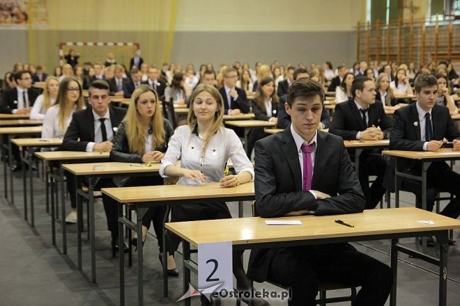 Matura 2015: Dziś język polski. Zobacz zdjęcia z III LO w Ostrołęce [04.05.2015] - zdjęcie #83 - eOstroleka.pl