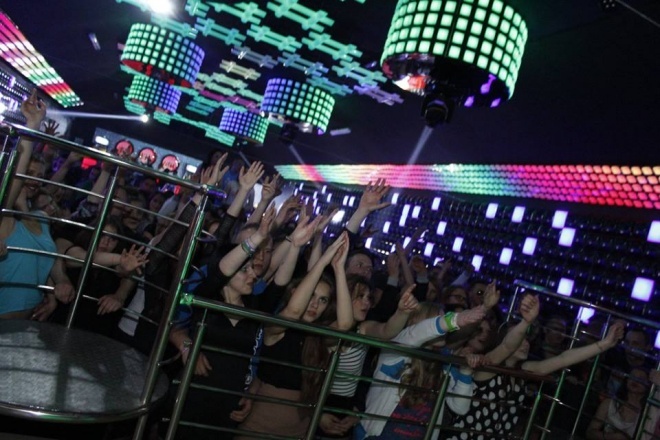 „Majówka” w Klubie Ibiza Zalesie [05.05.2015] - zdjęcie #49 - eOstroleka.pl