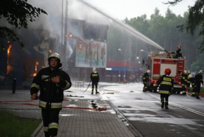 Pożar w JBB w Łysych - zdjęcie #73 - eOstroleka.pl