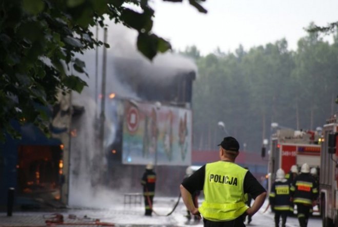 Pożar w JBB w Łysych - zdjęcie #70 - eOstroleka.pl