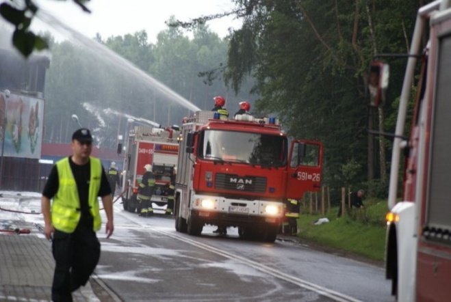Pożar w JBB w Łysych - zdjęcie #69 - eOstroleka.pl