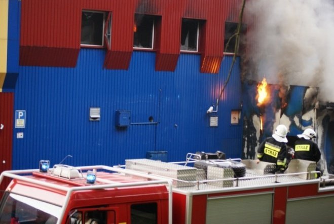 Pożar w JBB w Łysych - zdjęcie #39 - eOstroleka.pl