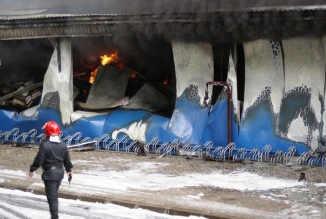 Pożar w JBB w Łysych - zdjęcie #36 - eOstroleka.pl