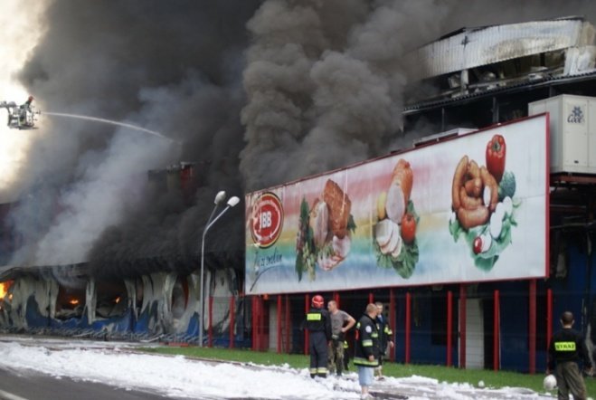 Pożar w JBB w Łysych - zdjęcie #35 - eOstroleka.pl