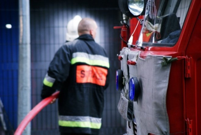 Pożar w JBB w Łysych - zdjęcie #24 - eOstroleka.pl