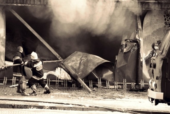 Pożar w JBB w Łysych - zdjęcie #18 - eOstroleka.pl