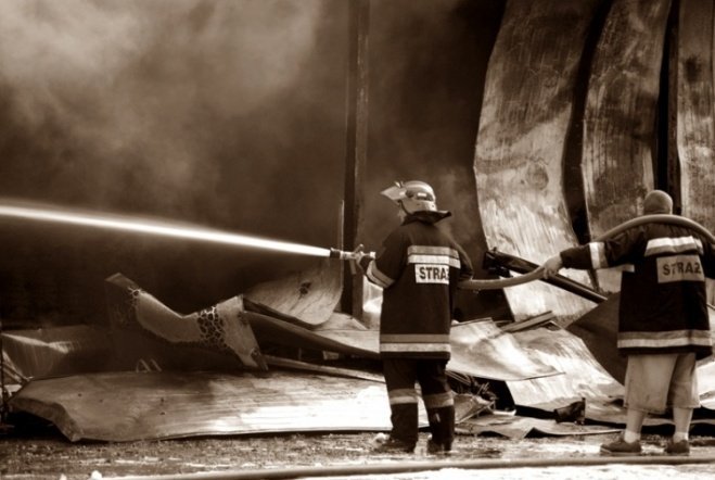 Pożar w JBB w Łysych - zdjęcie #17 - eOstroleka.pl