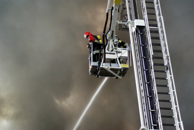 Pożar w JBB w Łysych - zdjęcie #16 - eOstroleka.pl