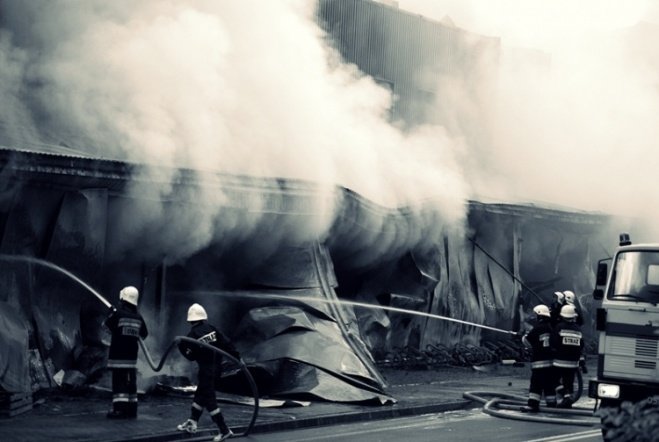 Pożar w JBB w Łysych - zdjęcie #15 - eOstroleka.pl