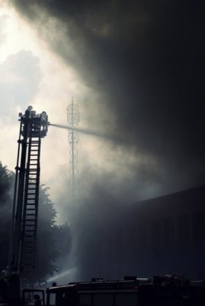 Pożar w JBB w Łysych - zdjęcie #12 - eOstroleka.pl