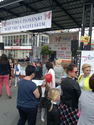 II Festiwal Piosenki w języku angielskim [09.05.2015] - zdjęcie #73 - eOstroleka.pl