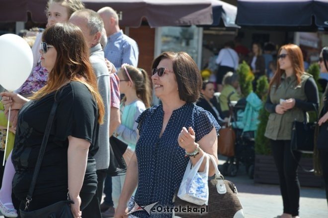 II Festiwal Piosenki w języku angielskim [09.05.2015] - zdjęcie #12 - eOstroleka.pl