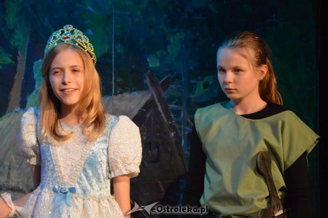 Spektakl dla dzieci Kot w butach [09.05.2015] - zdjęcie #1 - eOstroleka.pl
