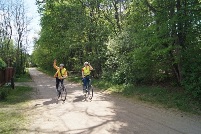 IX Kurpiowski Rodzinny Rajd Rowerowy [09.05.2015r] - zdjęcie #42 - eOstroleka.pl