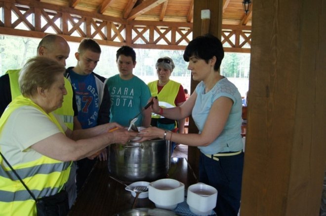 IX Kurpiowski Rodzinny Rajd Rowerowy [09.05.2015r] - zdjęcie #30 - eOstroleka.pl