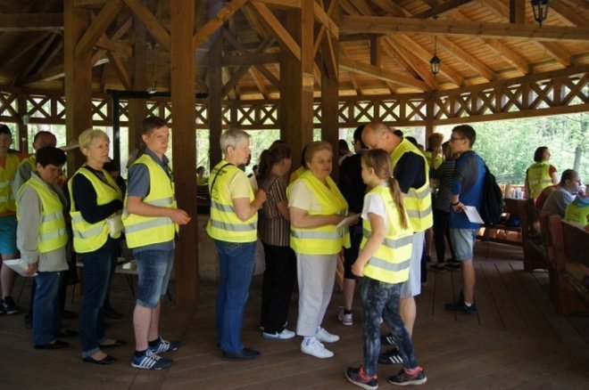 IX Kurpiowski Rodzinny Rajd Rowerowy [09.05.2015r] - zdjęcie #23 - eOstroleka.pl