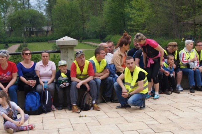 IX Kurpiowski Rodzinny Rajd Rowerowy [09.05.2015r] - zdjęcie #15 - eOstroleka.pl