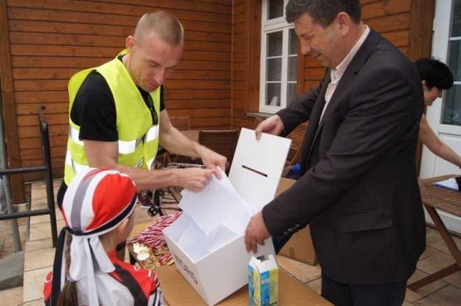 IX Kurpiowski Rodzinny Rajd Rowerowy [09.05.2015r] - zdjęcie #10 - eOstroleka.pl