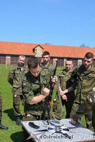 Uczniowie ZSZ nr ukończyli obóz szkoleniowy na poligonie w Bemowie Piskim [13.05.2015] - zdjęcie #29 - eOstroleka.pl