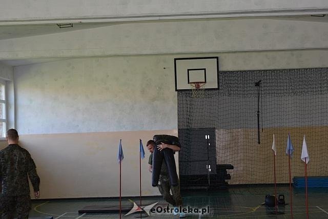 Uczniowie ZSZ nr ukończyli obóz szkoleniowy na poligonie w Bemowie Piskim [13.05.2015] - zdjęcie #33 - eOstroleka.pl