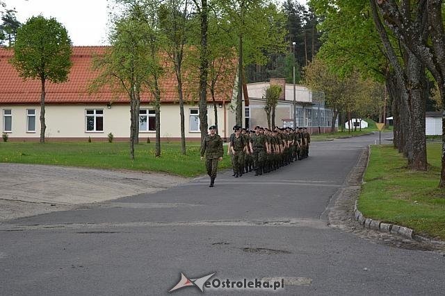 Uczniowie ZSZ nr ukończyli obóz szkoleniowy na poligonie w Bemowie Piskim [13.05.2015] - zdjęcie #56 - eOstroleka.pl