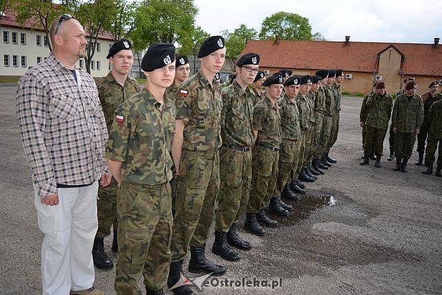 Uczniowie ZSZ nr ukończyli obóz szkoleniowy na poligonie w Bemowie Piskim [13.05.2015] - zdjęcie #63 - eOstroleka.pl