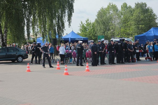 Ostrołęka: Policjanci z całego Mazowsza walczą o tytuł „Mistrza Drogówki” [14.05.2015] - zdjęcie #2 - eOstroleka.pl