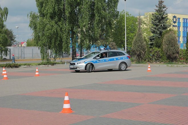 Ostrołęka: Policjanci z całego Mazowsza walczą o tytuł „Mistrza Drogówki” [14.05.2015] - zdjęcie #122 - eOstroleka.pl