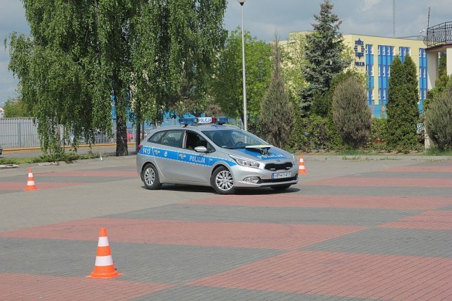 Ostrołęka: Policjanci z całego Mazowsza walczą o tytuł „Mistrza Drogówki” [14.05.2015] - zdjęcie #121 - eOstroleka.pl