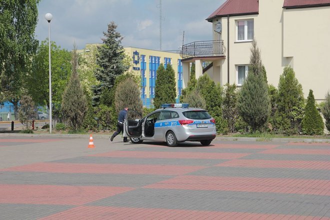 Ostrołęka: Policjanci z całego Mazowsza walczą o tytuł „Mistrza Drogówki” [14.05.2015] - zdjęcie #120 - eOstroleka.pl