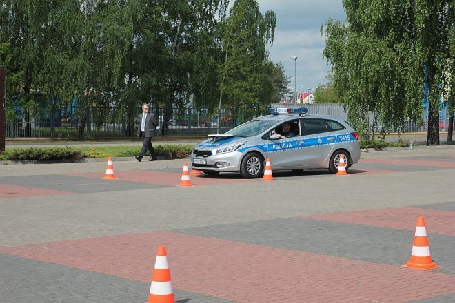 Ostrołęka: Policjanci z całego Mazowsza walczą o tytuł „Mistrza Drogówki” [14.05.2015] - zdjęcie #118 - eOstroleka.pl