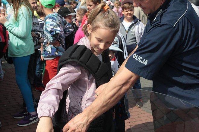 Ostrołęka: Policjanci z całego Mazowsza walczą o tytuł „Mistrza Drogówki” [14.05.2015] - zdjęcie #66 - eOstroleka.pl