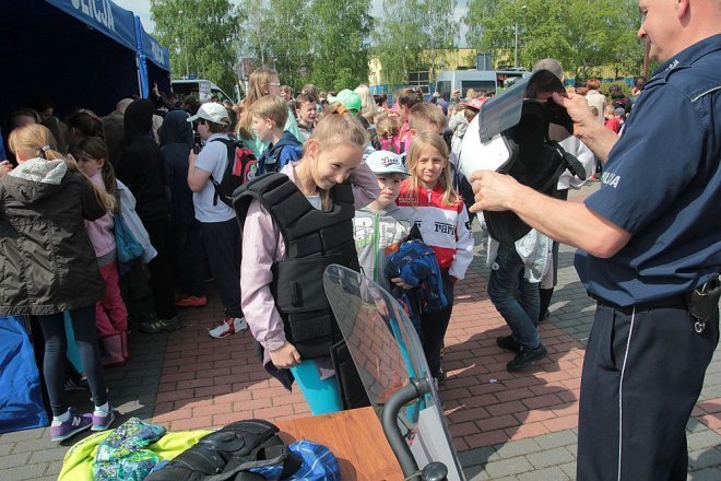 Ostrołęka: Policjanci z całego Mazowsza walczą o tytuł „Mistrza Drogówki” [14.05.2015] - zdjęcie #95 - eOstroleka.pl