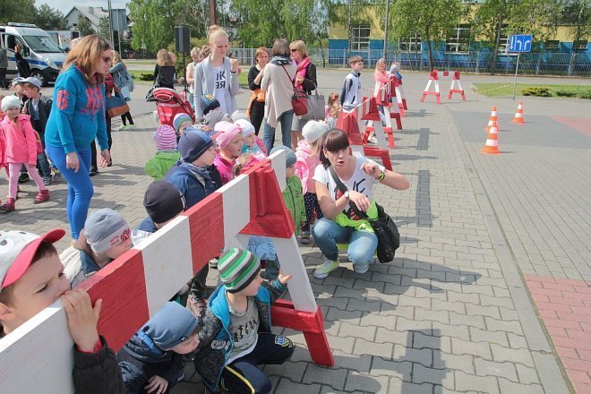 Ostrołęka: Policjanci z całego Mazowsza walczą o tytuł „Mistrza Drogówki” [14.05.2015] - zdjęcie #67 - eOstroleka.pl