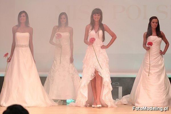 Półfinał Miss Polski 2009 - gala w Olsztynie - zdjęcie #62 - eOstroleka.pl