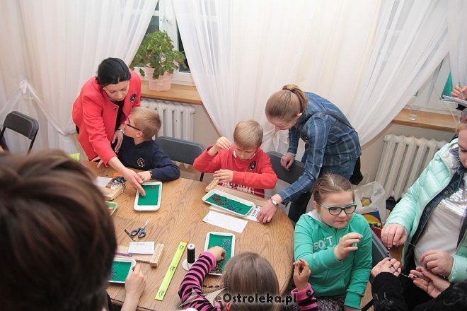 Ostrołęka: Nocna „Podróż na Kresy” w Muzeum Kultury Kurpiowskiej [17.05.2015] - zdjęcie #34 - eOstroleka.pl