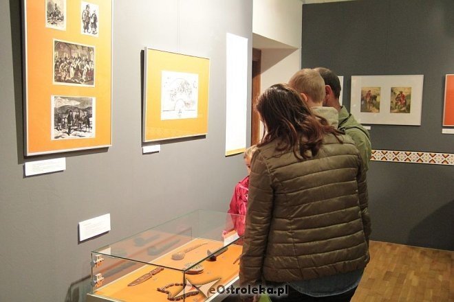 Ostrołęka: Nocna „Podróż na Kresy” w Muzeum Kultury Kurpiowskiej [17.05.2015] - zdjęcie #25 - eOstroleka.pl