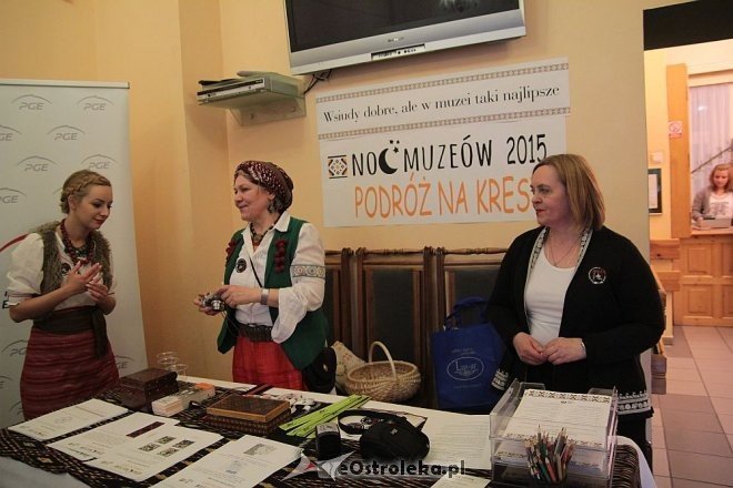 Ostrołęka: Nocna „Podróż na Kresy” w Muzeum Kultury Kurpiowskiej [17.05.2015] - zdjęcie #1 - eOstroleka.pl