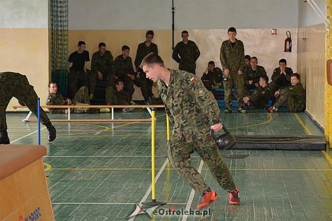 Zakończenie obozu szkoleniowego klas wojskowych z ZSZ nr 2 [21.05.2015] - zdjęcie #13 - eOstroleka.pl