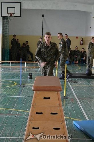 Zakończenie obozu szkoleniowego klas wojskowych z ZSZ nr 2 [21.05.2015] - zdjęcie #16 - eOstroleka.pl