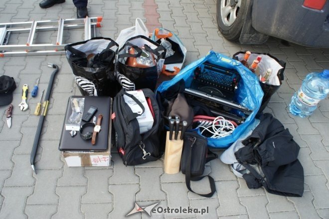 Pod nieobecność domowników grupa złodziei okradła kilka mieszkań w Ostrołęce [22.05.2015] - zdjęcie #1 - eOstroleka.pl