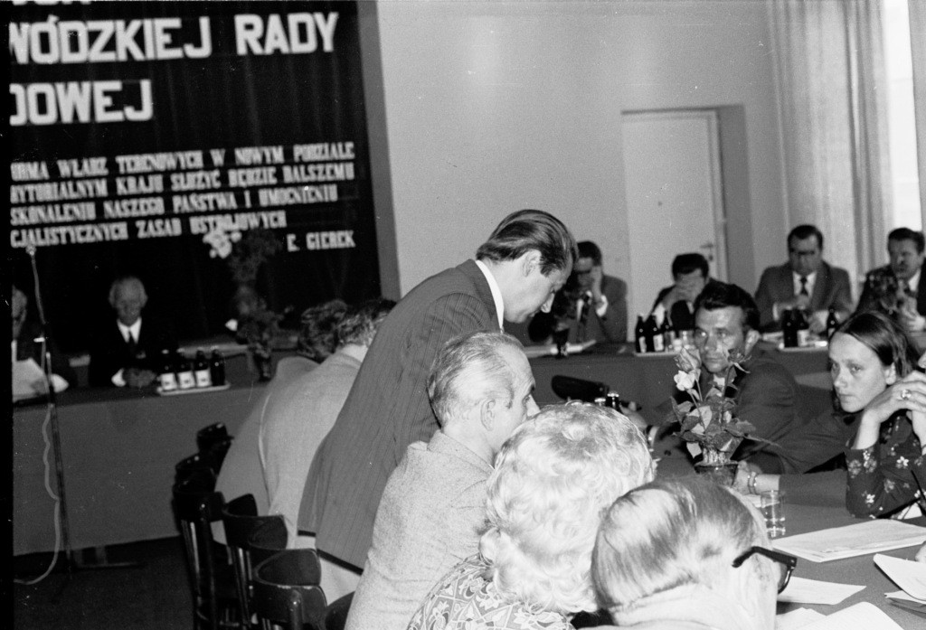 Posiedzenie I sesji Wojewódzkiej Rady Narodowej w Ostrołęce 14.VI.1975 r. - zdjęcie #17 - eOstroleka.pl