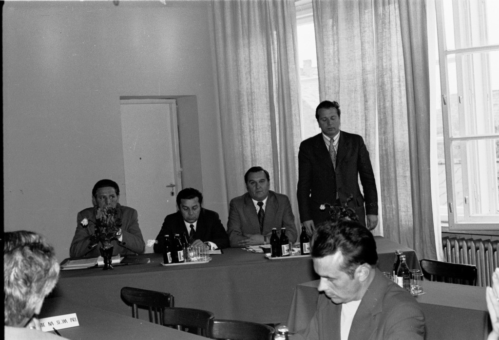 Posiedzenie I sesji Wojewódzkiej Rady Narodowej w Ostrołęce 14.VI.1975 r. - zdjęcie #22 - eOstroleka.pl