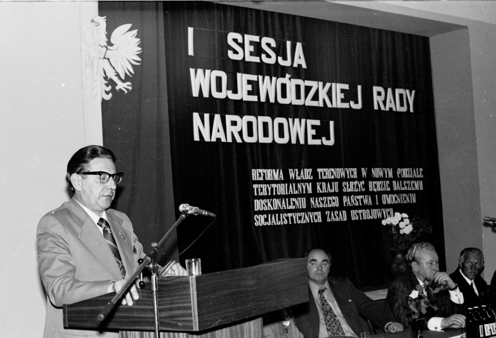 Posiedzenie I sesji Wojewódzkiej Rady Narodowej w Ostrołęce 14.VI.1975 r. - zdjęcie #28 - eOstroleka.pl